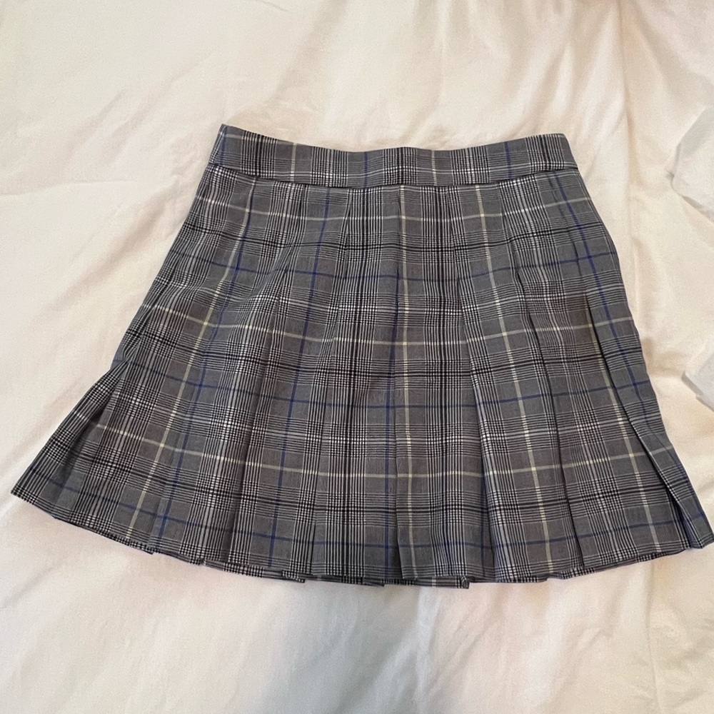 Aritzia Sunday Best Pleated Skirt Plaid Grey/Blue | US W 6